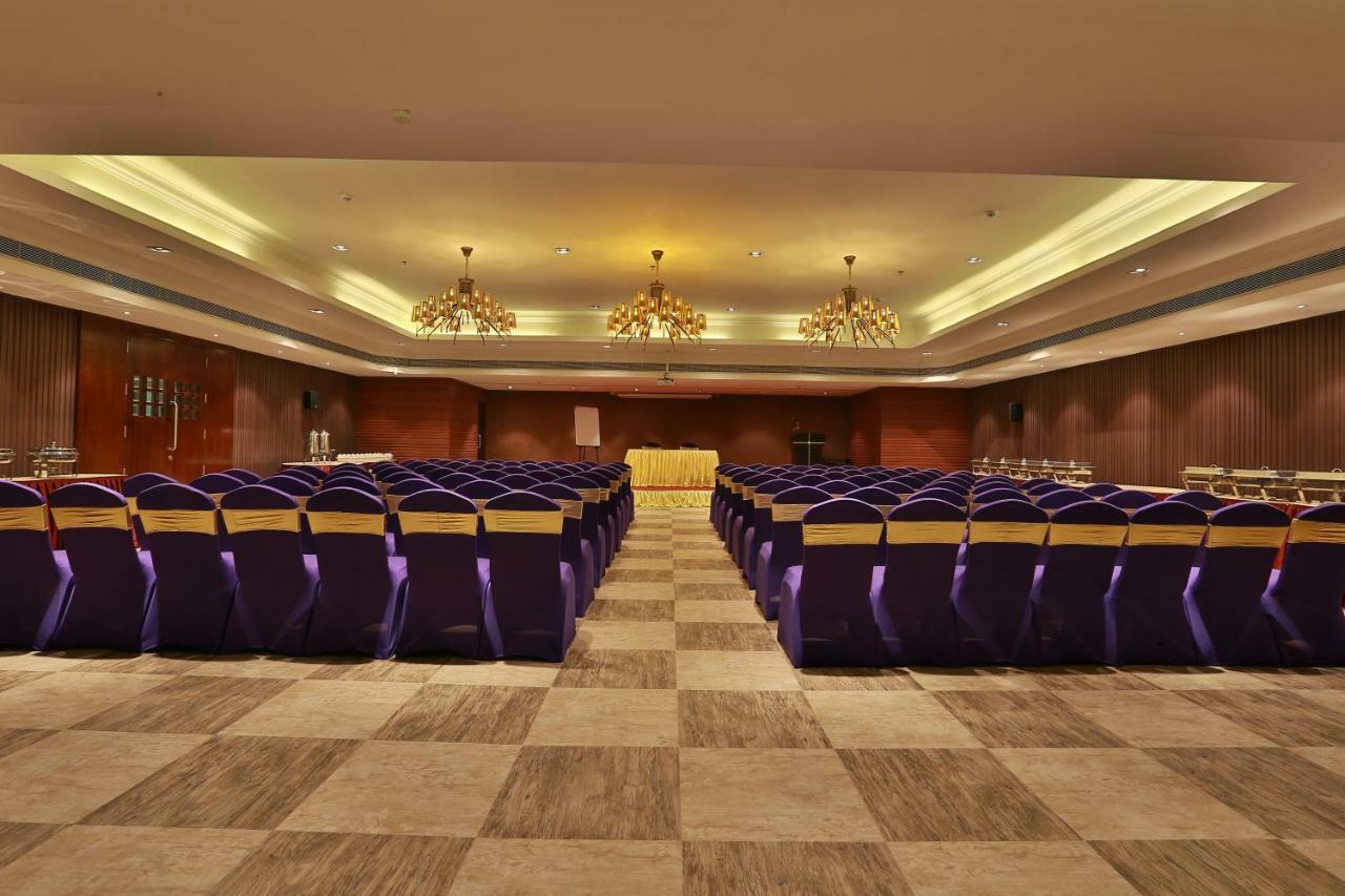 Hotel Luminara Kochi Exterior photo