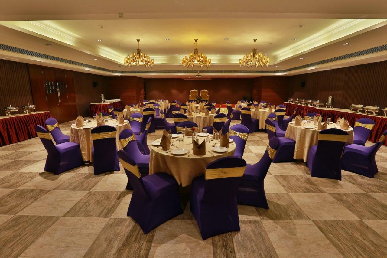 Hotel Luminara Kochi Exterior photo