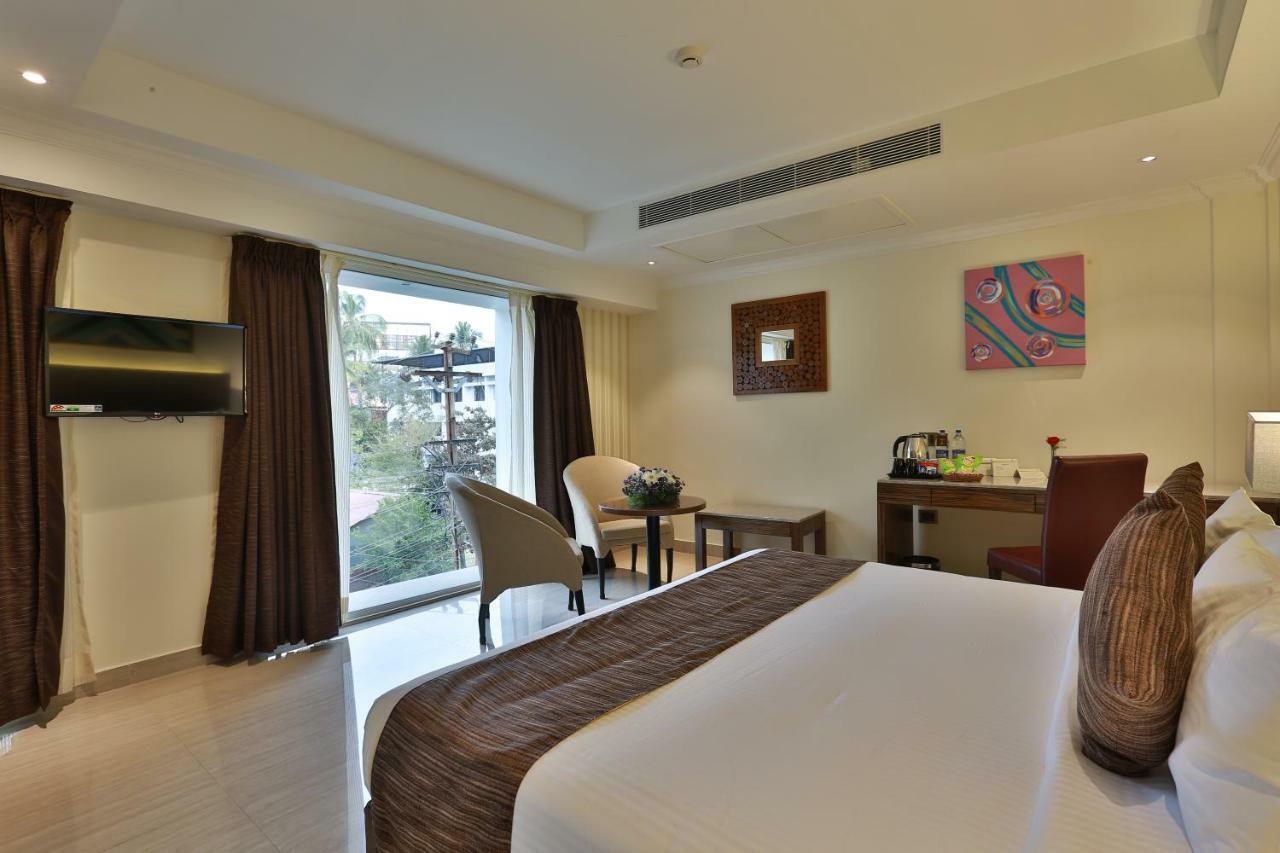 Hotel Luminara Kochi Exterior photo