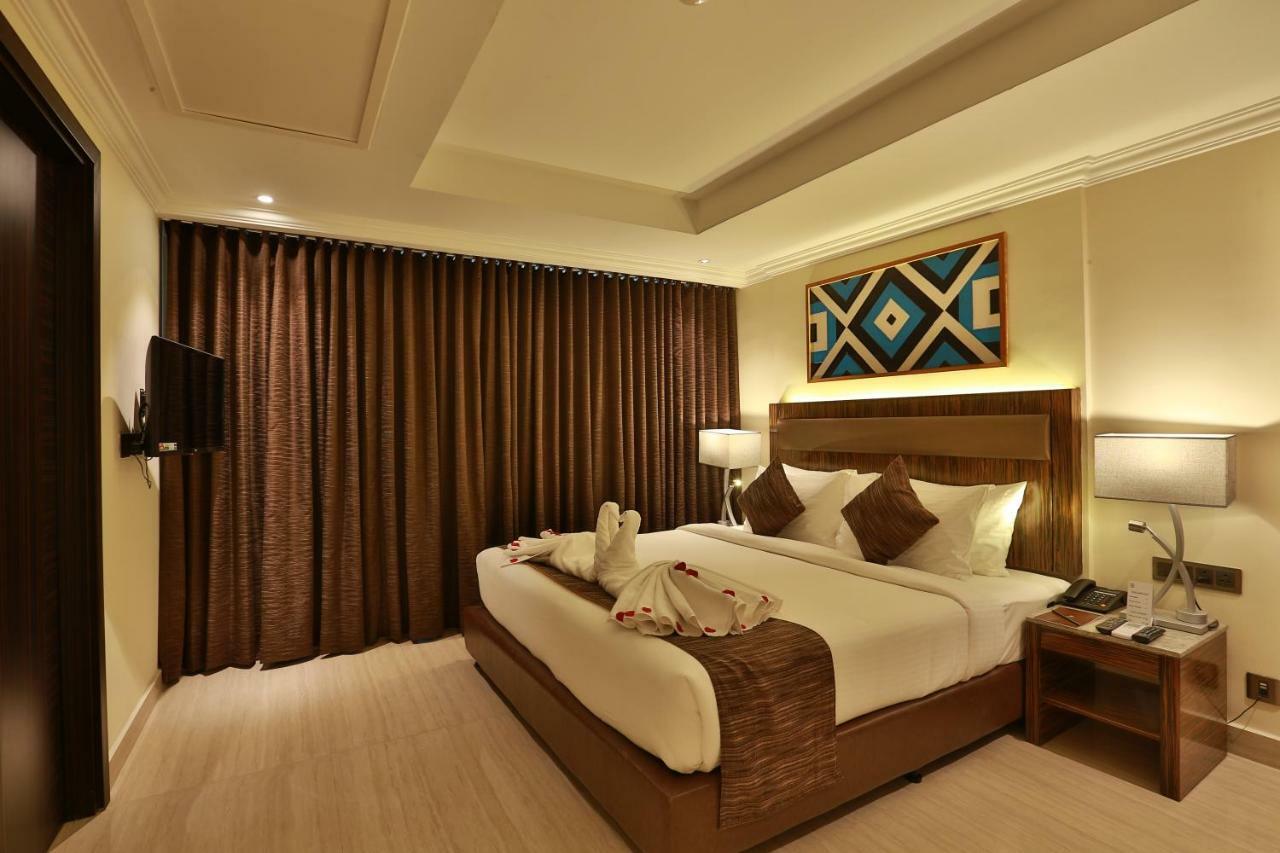 Hotel Luminara Kochi Exterior photo